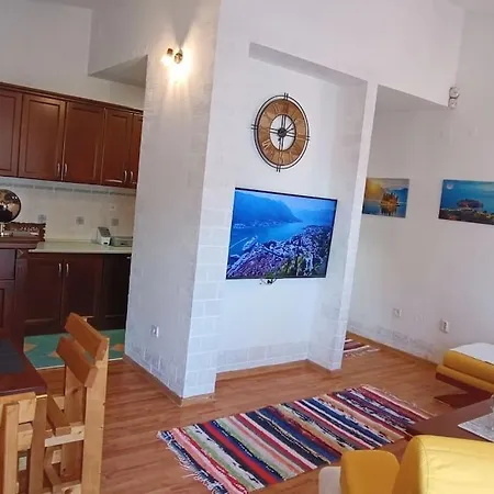 Matko Apartment *